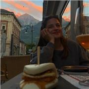 Sono una studentessa universitaria presso l'università di Siena disponibile a dare ripetizioni di lingue (francese ed inglese) ai ragazzi che frequentano le medie o le superiori o ad accompagnarli durante il doposcuola